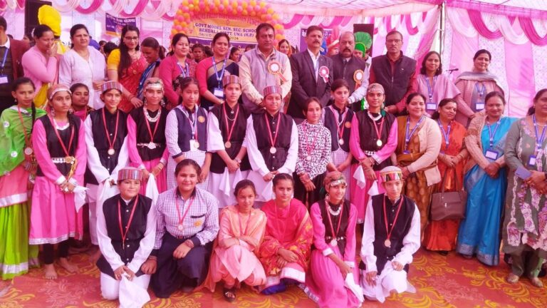 वरिष्ठ माध्यमिक पाठशाला बहड़ाला में वार्षिक समारोह मनाया