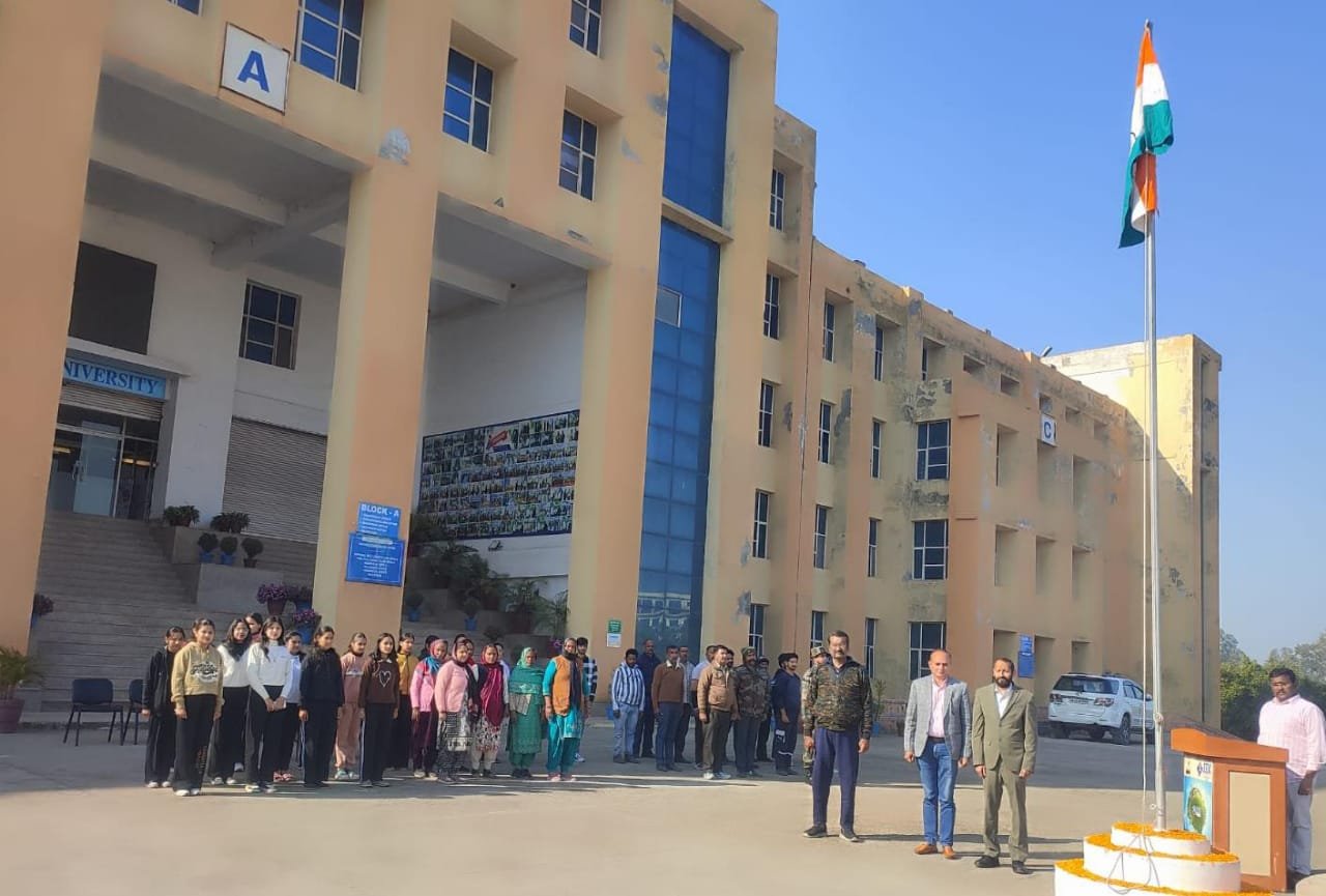 आईईसी यूनिवर्सिटी में धूमधाम से मनाया गणतंत्र दिवस