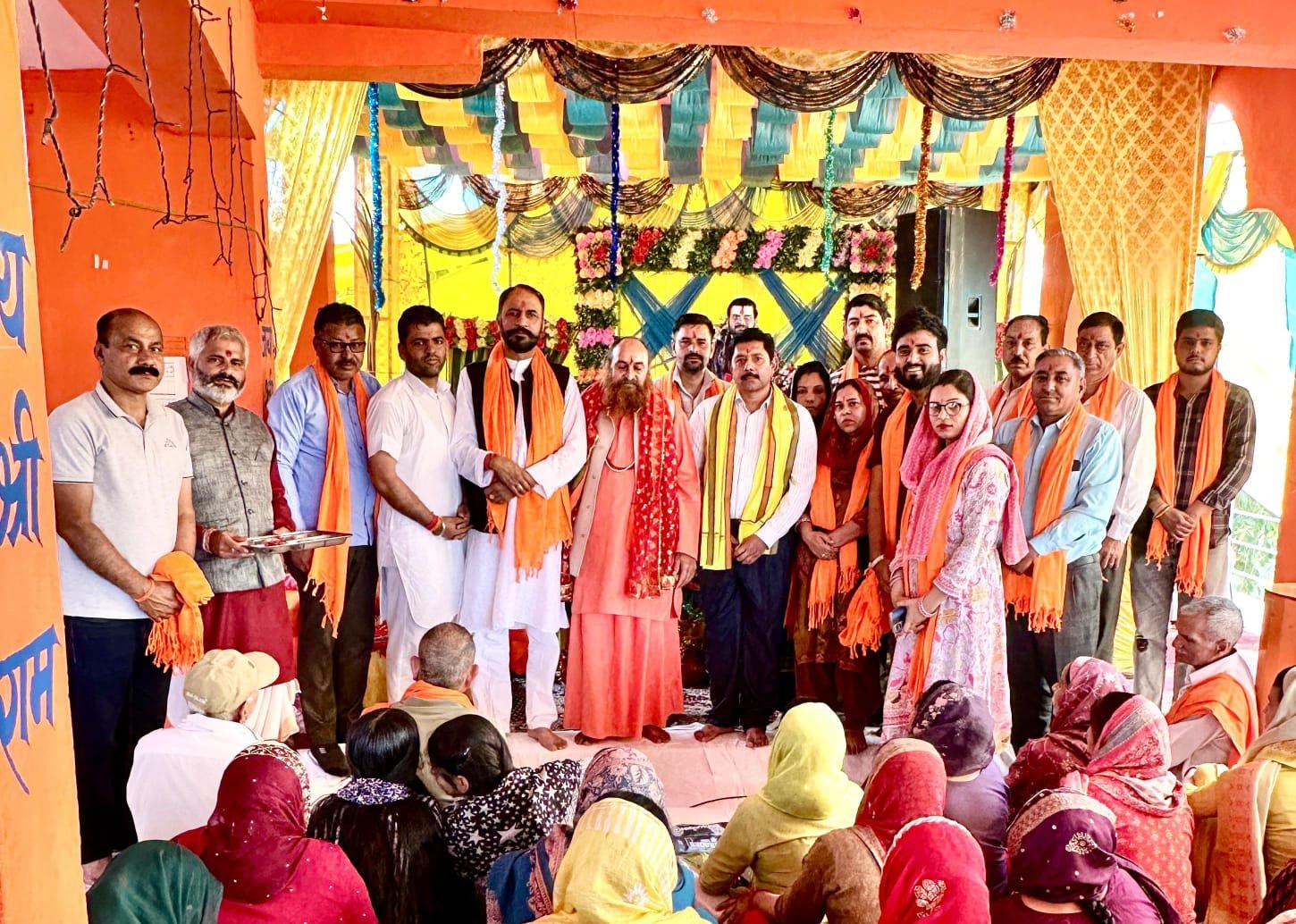 Himachal News: सलोह भागवत कथा में बुद्धिजीवी सम्मानित Himachal News: सलोह भागवत कथा में बुद्धिजीवी सम्मानित