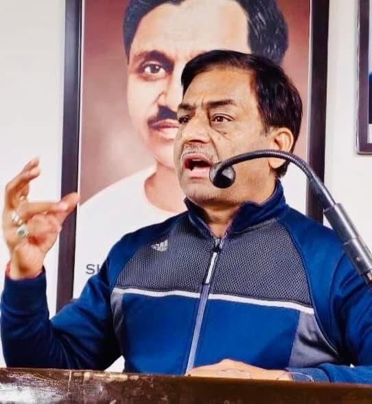 राजनीतिक आकाओं को खुश करने के लिए अनुराग ठाकुर के खिलाफ हो रहे रोष प्रदर्शन: सुमित शर्मा