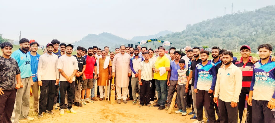 रायपुर यूथ क्लब की चार दिवसीय क्रिकेट प्रतियोगिता संपन्न: 32 टीमों ने लिया भाग