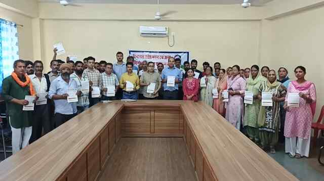 नगर निगम ऊना में प्रधानमंत्री आवास योजना के लाभार्थियों के लिए कार्यशाला आयोजित
