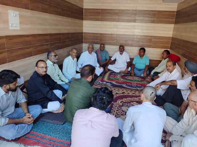 राणा के.पी. सिंह ने नंगल में पवन कौशल के निवास पर पहुंचकर स्व. कैलाशो देवी को दी श्रद्धांजलि