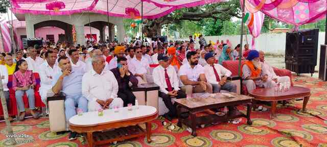 कारगिल विजय दिवस पर बीटन में शहीदों को श्रद्धांजलि, परिजनों को किया सम्मानित