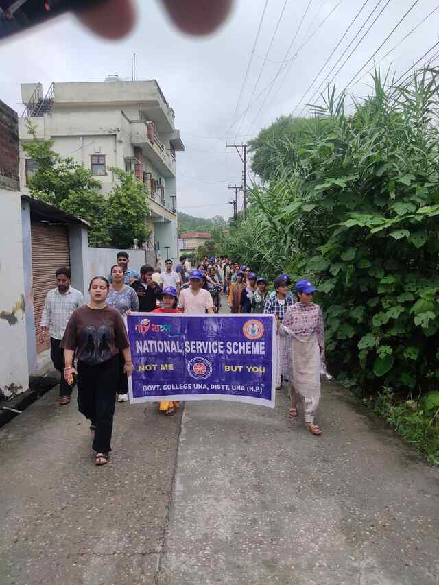 महाविद्यालय ऊना में राष्ट्रीय सेवा योजना इकाई  द्वारा “एक पेड़ माँ के नाम
