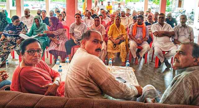 भाजपा नेता भुट्टो ने ग्राम केंद्र प्रवास कार्यक्रमों में की शिरकत, राज्य सरकार पर जमकर साधा निशान