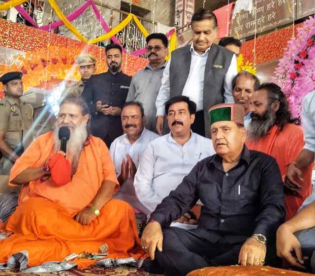 विधानसभा अध्यक्ष कुलदीप पठानिया ने बाबा बाल आश्रम कोटला कला में शीश नवाया