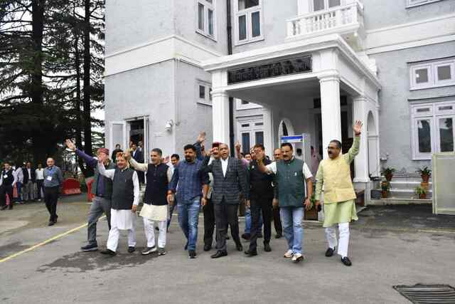 रोजगार के नाम पर सदन में भी झूठ बोल रहे हैं मुख्यमंत्री: जयराम ठाकुर