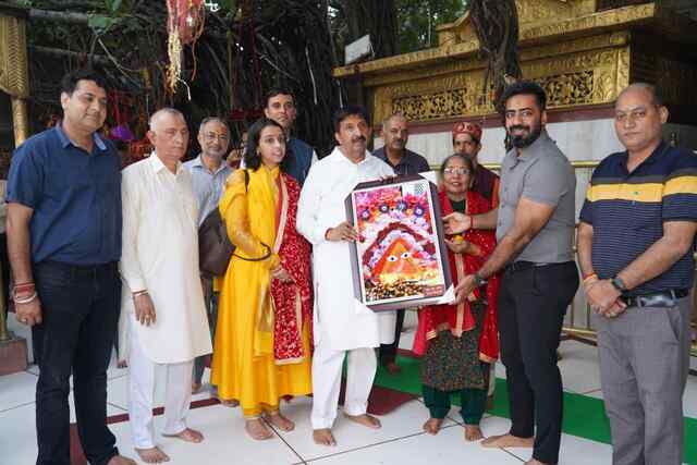 Himachal News: उप मुख्यमंत्री मुकेश अग्निहोत्री ने माता श्री चिंतपूर्णी में नवाया शीश