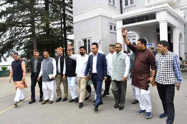 जहां 10 साल पहले 83 हजार में नीलाम हुई थी दुकानें अब वहीं 4800 में बेची: जयराम ठाकुर