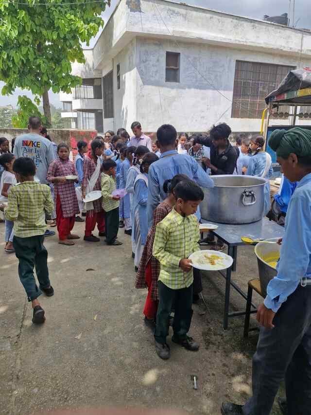 Himachal News: नर सेवा नरायण सेवा ने खेड़ा स्कूल में कराई प्रतियोगिता