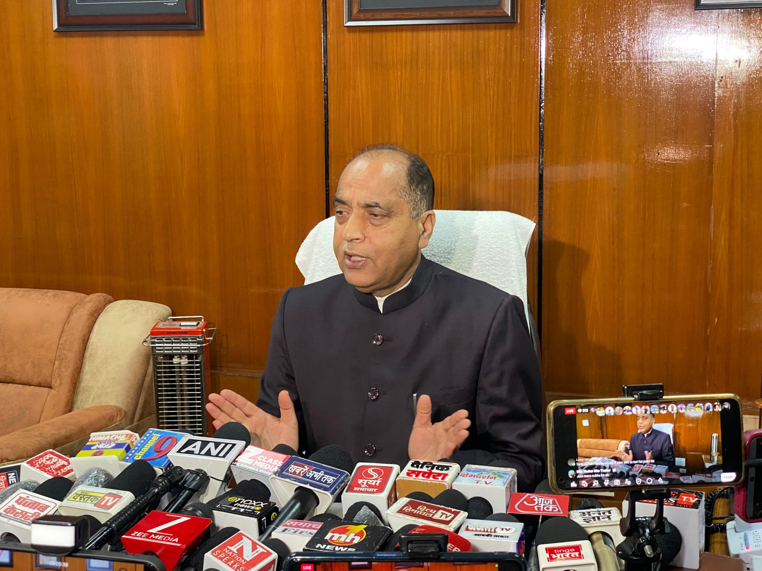 आपदा की वजह से प्रदेश के कई क्षेत्र कटे, परीक्षा समेत अन्य महत्वपूर्ण तिथियों को आगे बढ़ाए सरकार