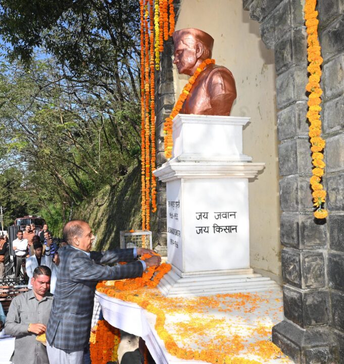 क़ानून व्यवस्था ध्वस्त, प्रदेश की छवि धूमिल कर रही सरकार का निकम्मापन : जयराम ठाकुर