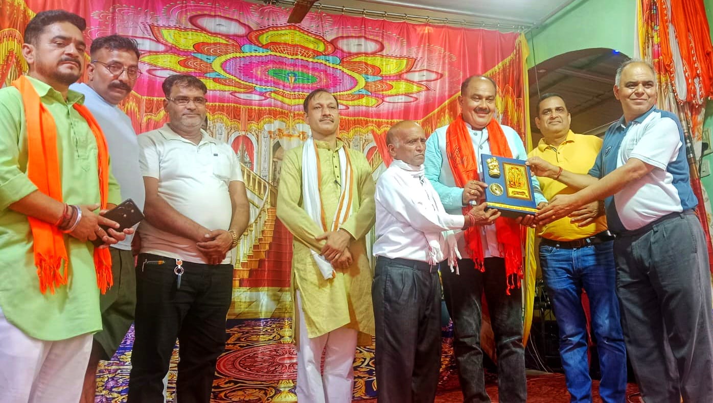 श्री रामलीला महोत्सव का रावण ,मेघनाथ, कुंभकर्ण के वध श्री राम के राजतिलक के साथ हुआ समापन