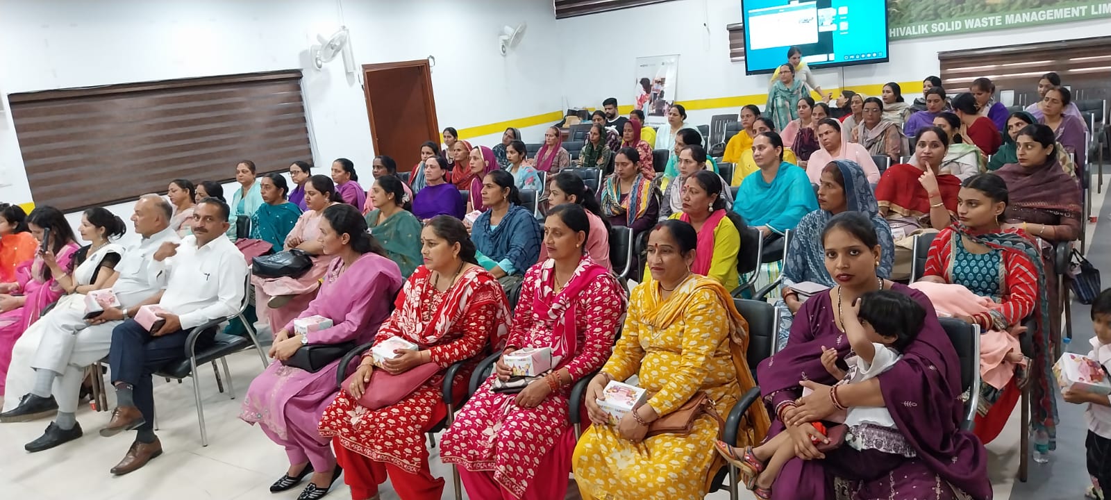 झाड़माजरी में मातृ एवं शिशु स्वास्थ्य परियोजना के तीन वर्षों की उपलब्धियों पर सेमीनार का आयोजन