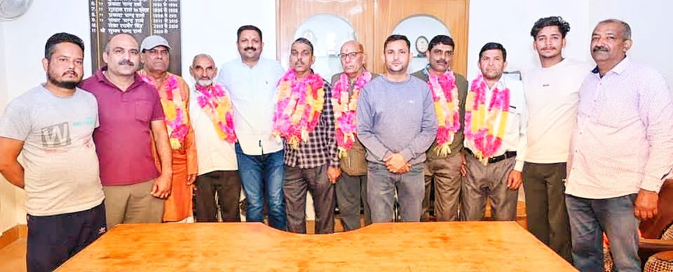 दी रौनखर कृषि सेवा सहकारी सभा समिति के चुनावों में राजेन्द्र सिंह सर्वसम्मति से अध्यक्ष निर्वाचित