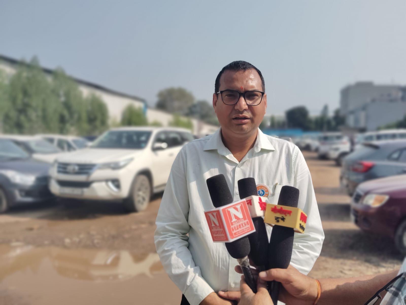 बद्दी नालागढ़ की सड़कें सुधारने में दोनों विधायक रहे नाकाम