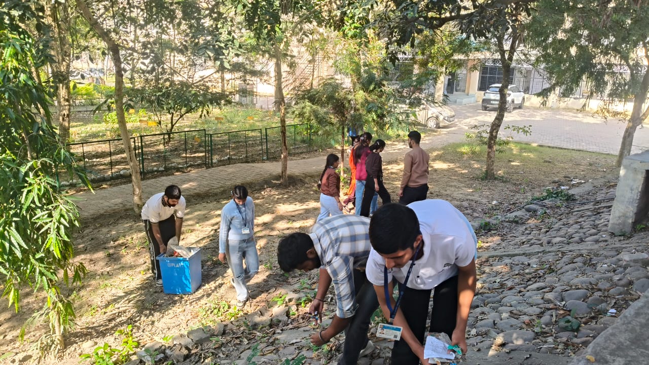 महाविद्यालय ऊना में “स्वच्छता ही सेवा” कार्यक्रम के अंतर्गत शिविर का आयोजन