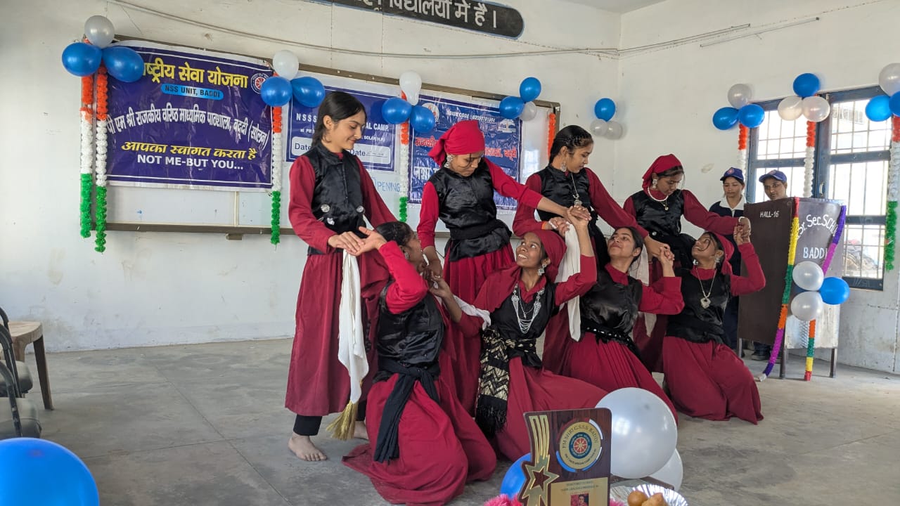 पीएम श्री राजकीय वरिष्ठ माध्यमिक पाठशाला बद्दी में सात दिवसीय एनएसएस शिविर का आगाज