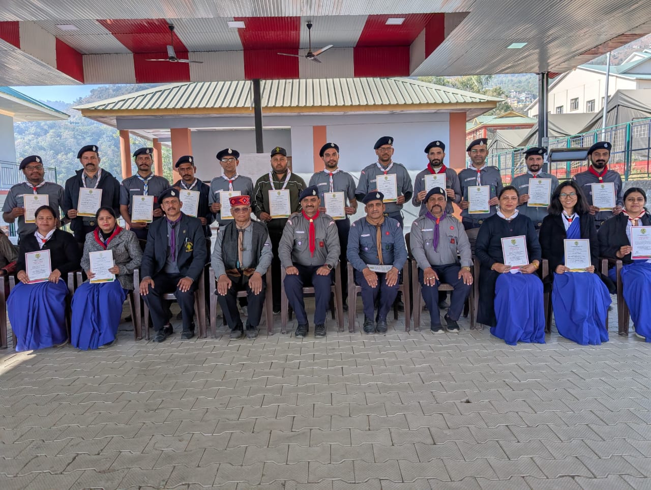 स्काउट लीडर डॉ. शाम सिंह बैंस ने मंडी में बेसिक टीचर ट्रेनिंग में प्रशिक्षक के रूप में सेवाएं प्रदान कीं