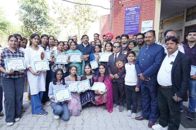 ऊना ने बनाई विकास की नई पहचान : मुकेश अग्निहोत्री