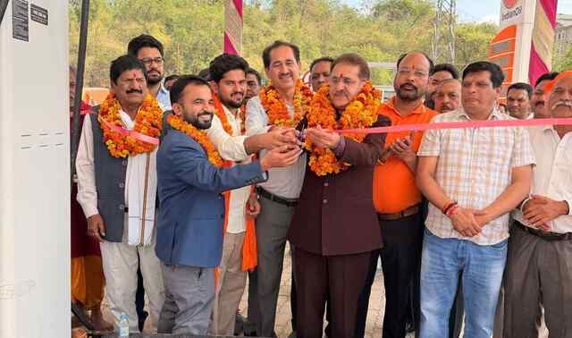 नेशनल हाइवे बद्दी नालागढ़ पर खुला माँ लष्मी फिलिंग स्टेशन