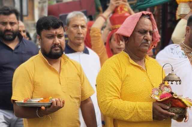 भागवत कथा में पहले दिन भक्ति प्रसंग सुन भावविह्वल हुए श्रोता
