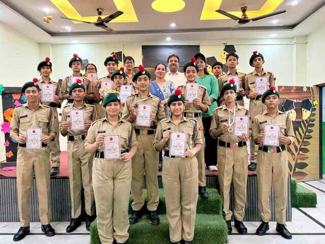 स्कॉलर्स यूनिफाइड स्कूल के कैडेट्स ने एनसीसी प्रशिक्षण शिविर में चमकाया नाम