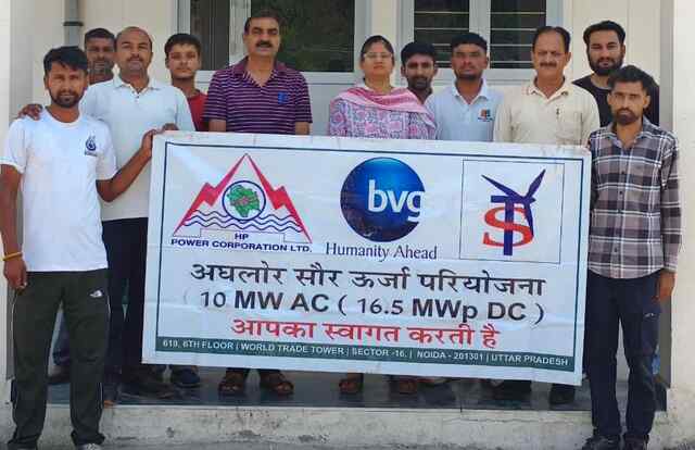 कुटलैहड़ की 10 मेगावाट सौर परियोजना में आयोजित हुआ योग सत्र