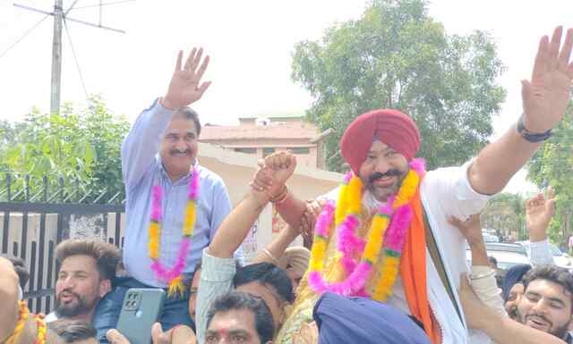 नालागढ़ उपचुनाव में कांग्रेस के हरदीप बावा के सिर पर सजा जीत का सेहरा