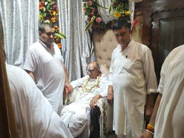 डेरा बाबाः गुरु पूर्णिमा पर उमड़ी भक्तों की भीड़