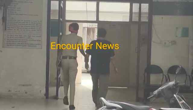 Jalandhar : करोड़ों रुपए के साथ Creta चालक गिरफ्तार, देखें वीडियो