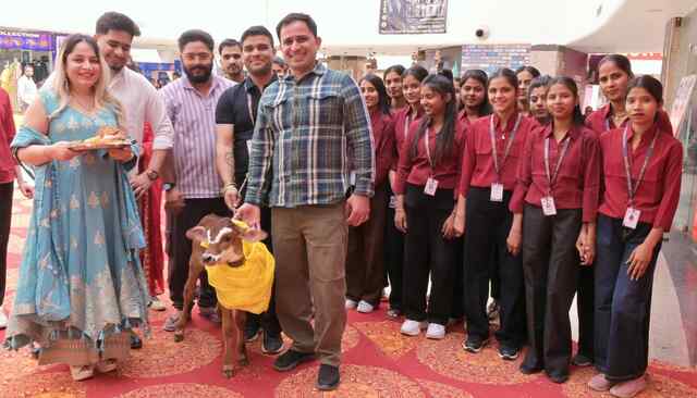 बद्दी के लोगों को मिलेगा सस्ता सामान, होमलैंड सिटी मॉल में गौपूजन कर किया अपना बचत बाजार का शुभारंभ