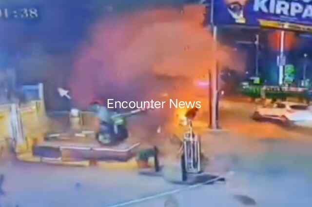 Jalandhar News: Activa में हुए Blast की CCTV आई सामने, देखें वीडियो
