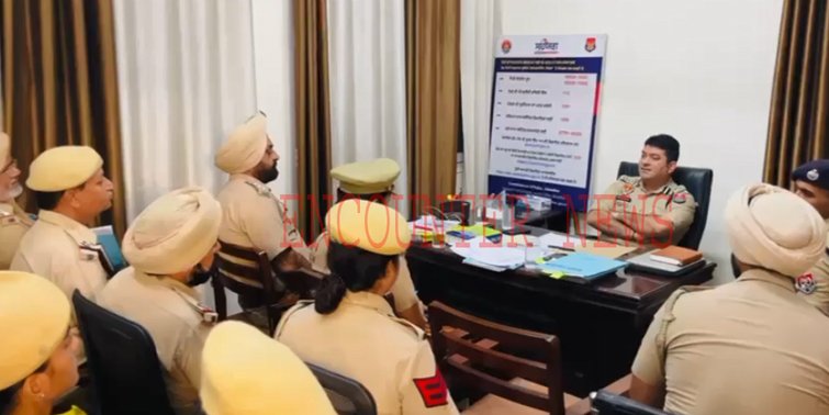 Jalandhar News: थानों की औचक चैकिंग करने पहुंचे CP Swapan Sharma, देखें वीडियो