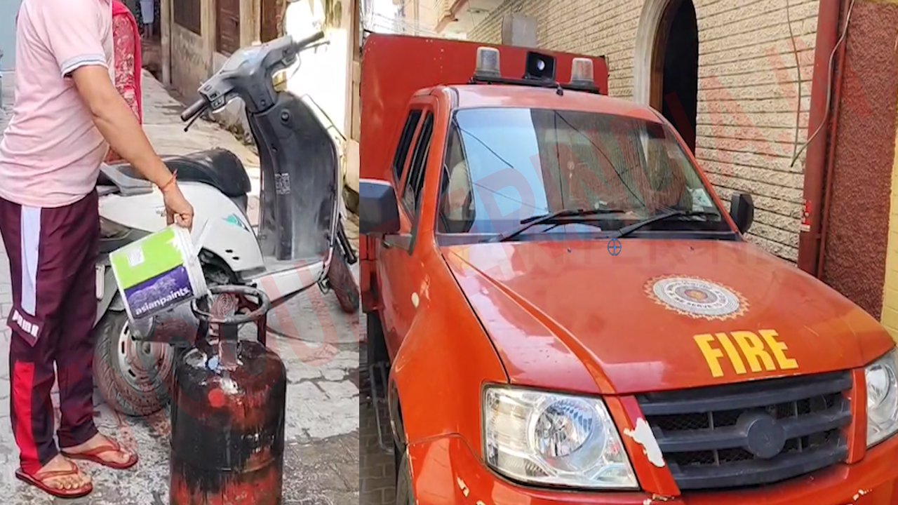 Jalandhar News: घर में लगी भीषण आग, सामान जलकर राख, देखें वीडियो Jalandhar News: घर में लगी भीषण आग, सामान जलकर राख, देखें वीडियो