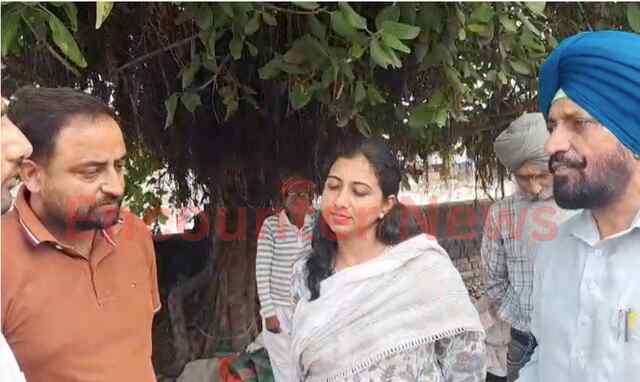 Punjab News: नेशनल हाईवे और नगर निगम के अधिकारियों को MLA ने लगाई फटकार, SDM को दिए निर्देश, देखें वीडियो