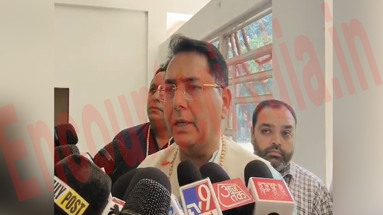 Jalandhar News: भगवान परशुराम जयंती पर पाक और आतंकवादियों को लेकर अमन अरोड़ा का आया बड़ा बयान, देखें वीडियो