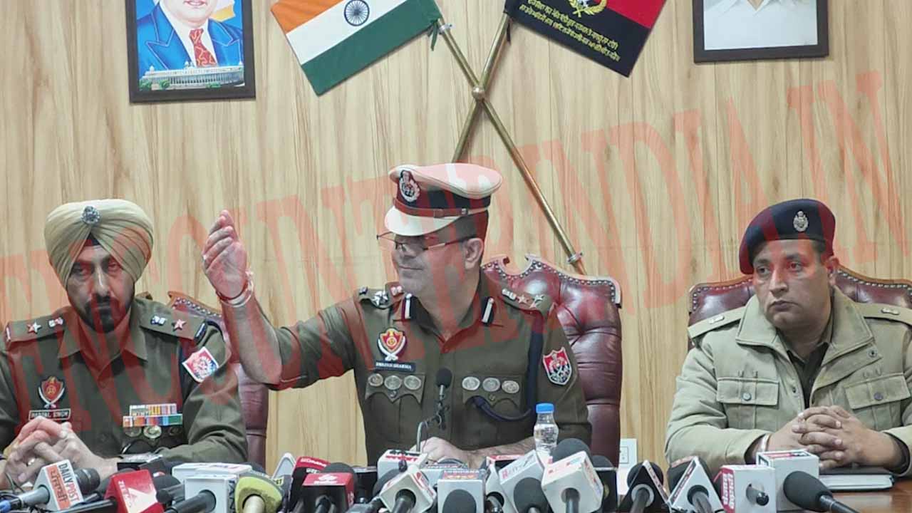 Punjab News: Social Media पर भड़काऊ Post के मामले में अर्शदीप सिंह सैनी पर मामला दर्ज, देखें वीडियो