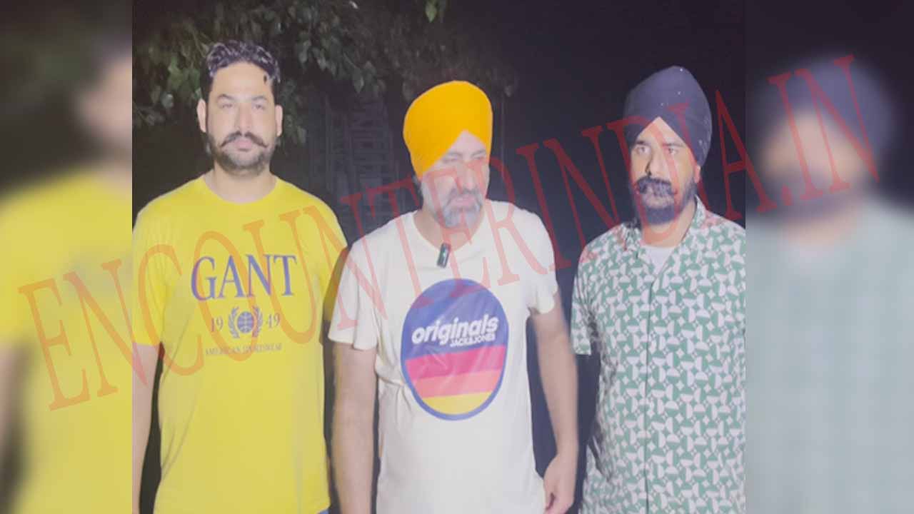Punjab News: धुंसी बांध में आया फाड़, पानी भरने में लोगों के साथ जुड़े विधायक, देखें वीडियो