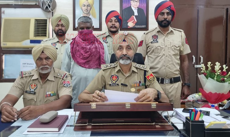 Jalandhar News: व्यक्ति के कत्ल मामले में आरोपी गिरफ्तार, देखें वीडियो