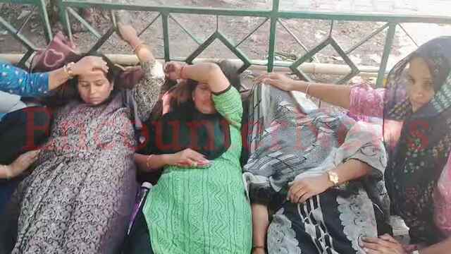 Haryana News: लंबित मांगों को लेकर आमरण अनशन पर बैठे अभ्यर्थी, एक की बिगड़ी तबीयत, देखें वीडियो