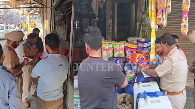 Punjab News: चोरों ने मुख्य बाजार में 6 से ज्यादा दुकानों को बनाया निशाना, दुकानदारों में रोष, देखें वीडियो