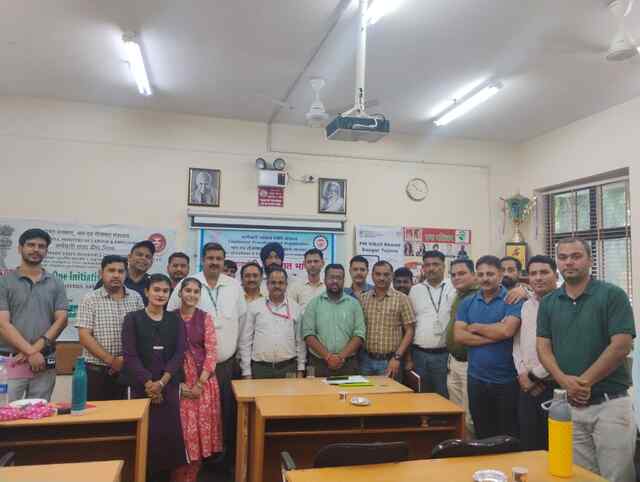 आईपीएफओ व ईएसआईसी ने धागा मिल में लगाया जागरूकता शिविर