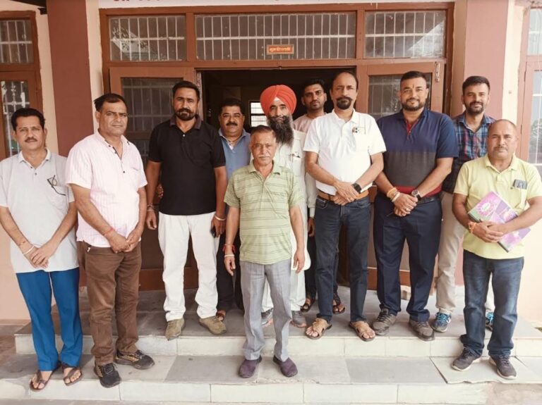 हरोली एनजीओ संघ जिला  स्तरीय कर्मचारी मीटिंग के लिय तैयार 