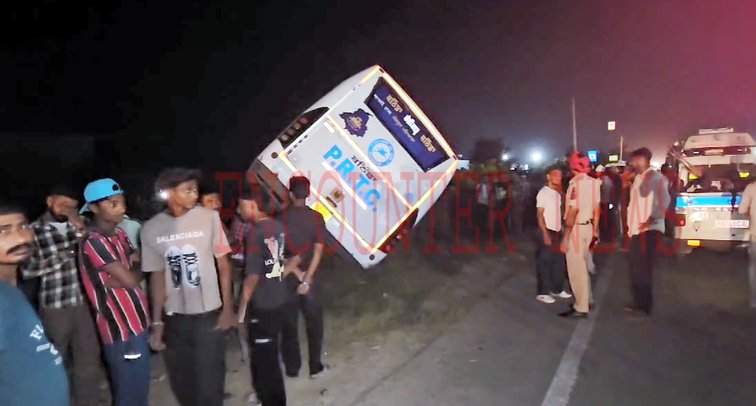 Punjab News: National Highway पर पलटी सवारियों से भरी PRTC की Bus, देखें वीडियो