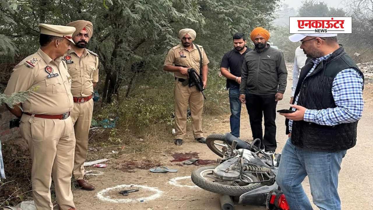Punjab Crime News: पंजाब पुलिस ने हाईवे डकैती गिरोह के सरगना को किया गिरफ्तार, मुठभेड़ के बाद .32 पिस्टल बरामद