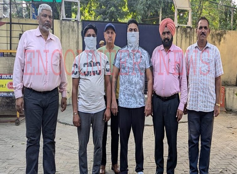 Punjab News: 65 हजार रुपए की रिश्वत लेते पटवारी सहित साथी गिरफ्तार, देखें वीडियो