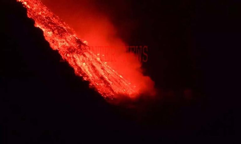 ज्वालामुखी ने मचाई तबाही, 87 हजार लोगों का किया रेस्क्यू, देखें वीडियो