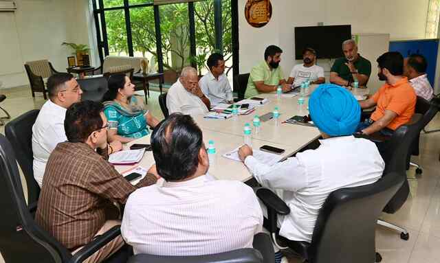 पंजाब स्टेट फूड कमीशन ने 3 महीने के राशन के लिए एक ही पर्ची और बहुभाषी लेन-देन रसीदें जारी करने की सिफारिश की